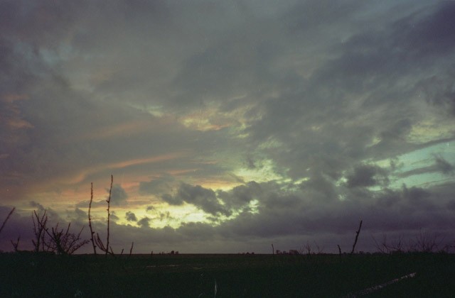 w-010-31.jpg 34.8K